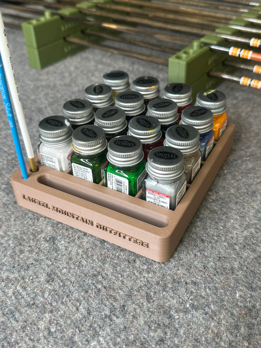 The Sekol Special “holds your shit” paint organizer